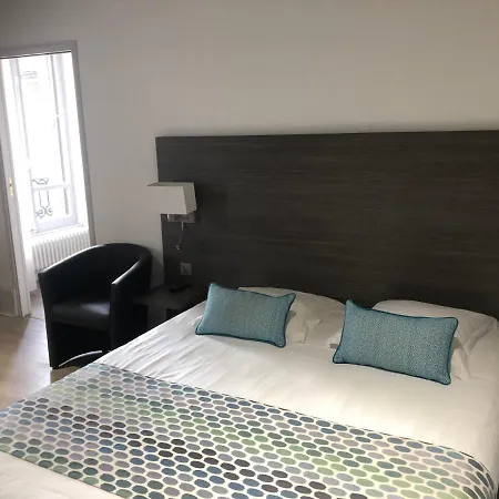 Montespan Hotel 3*