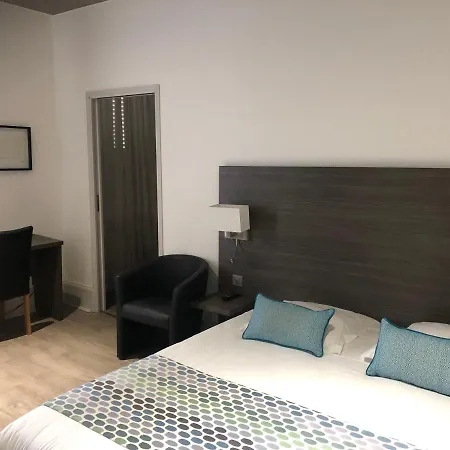 Montespan Hotel Bourbon-lʼArchambault