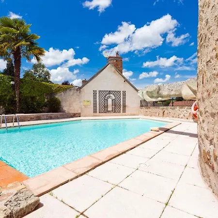 Hotel Montespan 3*